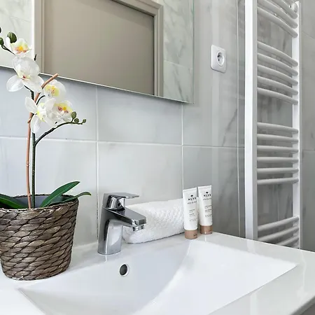 Spacious In Saint-germain-des-pres Apartamento