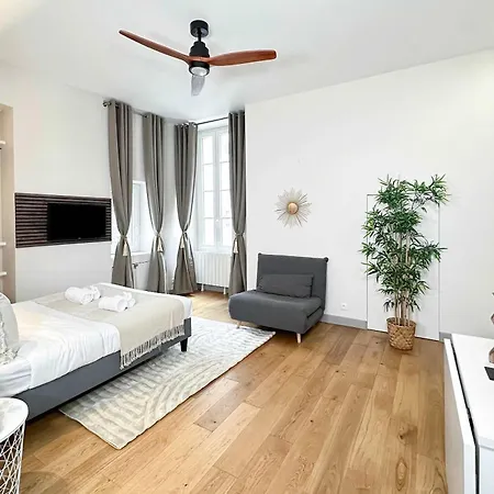Spacious In Saint-germain-des-pres *