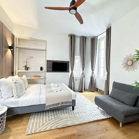 Spacious In Saint-germain-des-pres Apartamento